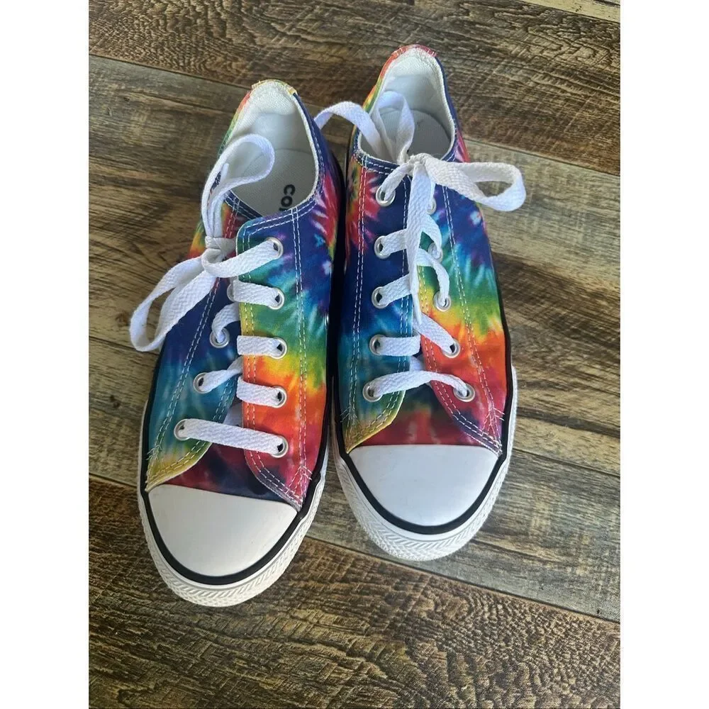 TYE DYE CONVERSE ALLSTAR CHUCK TAYLOR SNEAKERS Size 1.5 Youth